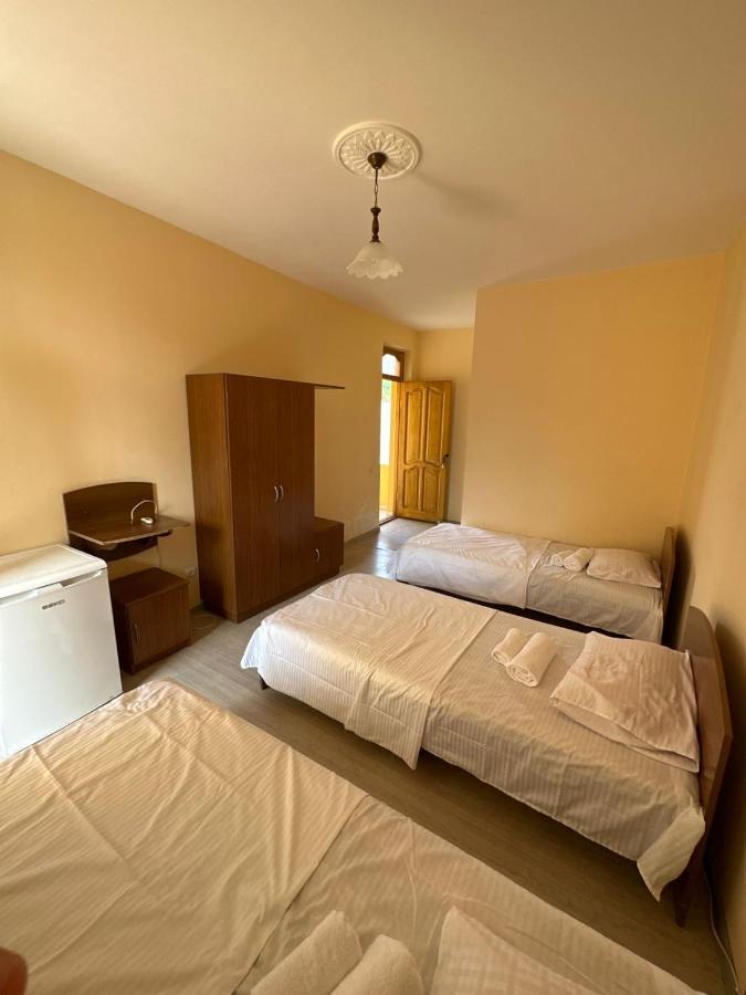 Hotel Liza Gonio Bagian luar foto