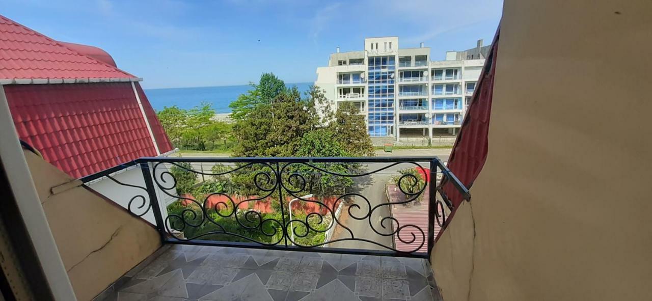 Hotel Liza Gonio Bagian luar foto